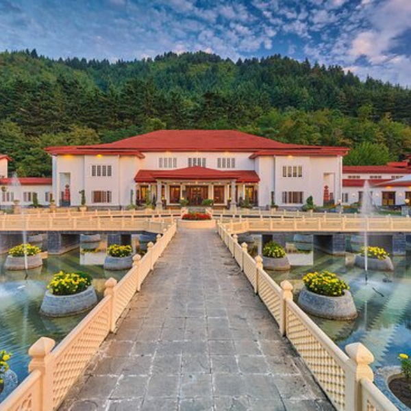 The Lalit Grand Palace